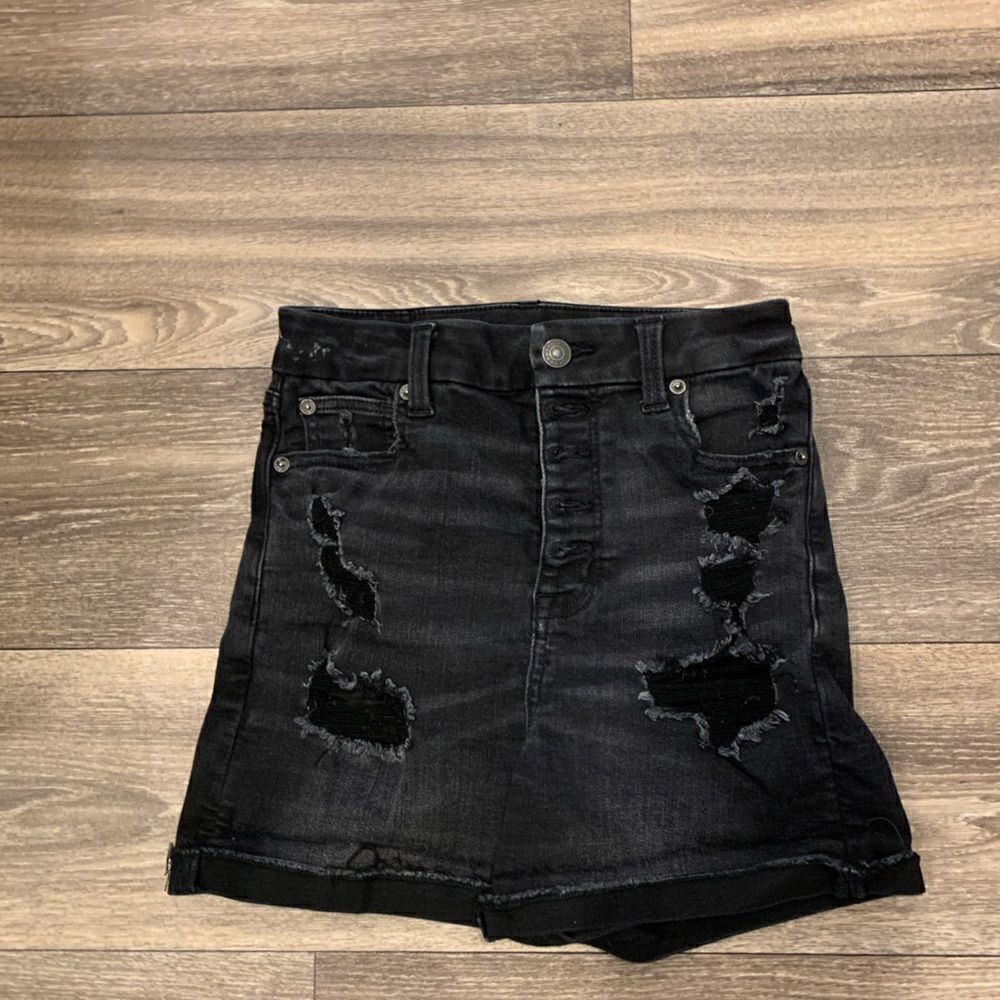 American Eagle distressed denim shorts.  Size: 0.  Super stretch.